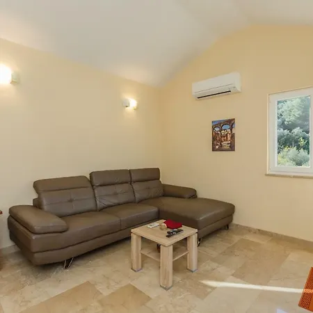 Apartamento Joma 3 *